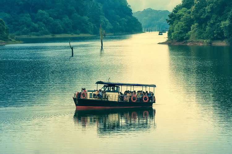 Munnar 2N| Kumarakom 2N